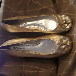 BCBG Bronze flats